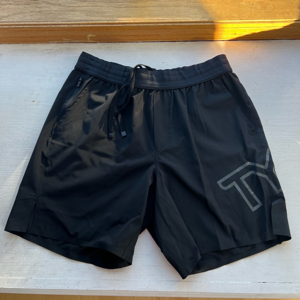 TYR Unbroken shorts